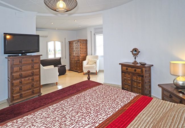 Villa à Empuriabrava - LV32 FALCONERA