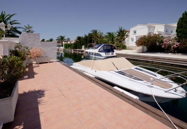 Villa à Empuriabrava - LV15 FALCONERA