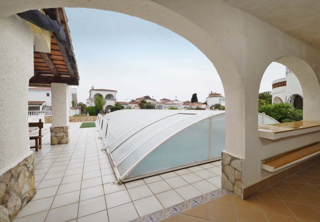 Villa à Empuriabrava - LV16 MEDES 9A