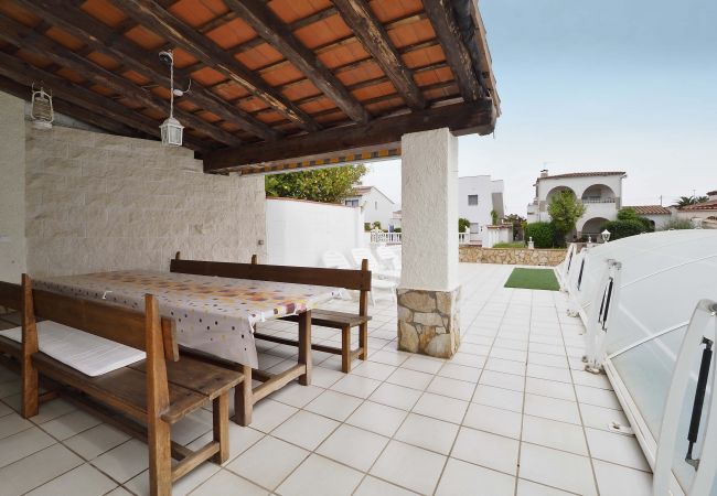 Villa à Empuriabrava - LV16 MEDES 9A