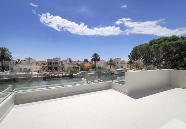 Villa à Empuriabrava - LV18 TER 6A     LOS GRANJEROS