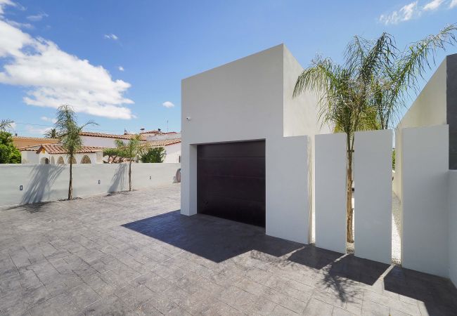 Villa à Empuriabrava - LV18 TER 6A     LOS GRANJEROS