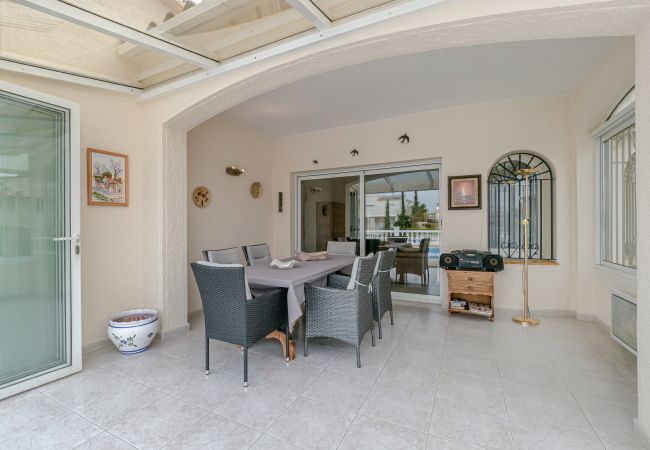 Villa à Empuriabrava - LV22 CAP RAS