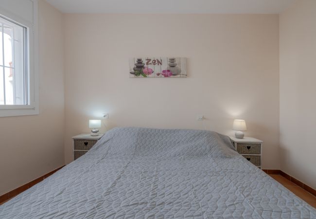 Appartement à Empuriabrava - ILA30 POBLAT TIPIC