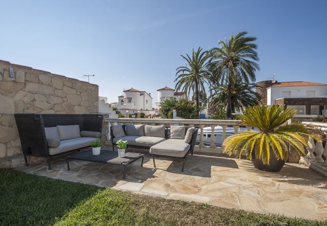 Villa à Empuriabrava - LV29 FALCONERA