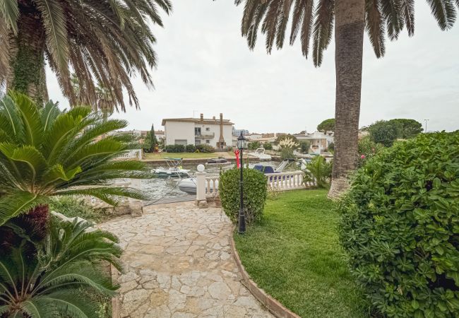 Villa à Empuriabrava - LV34 carmenço