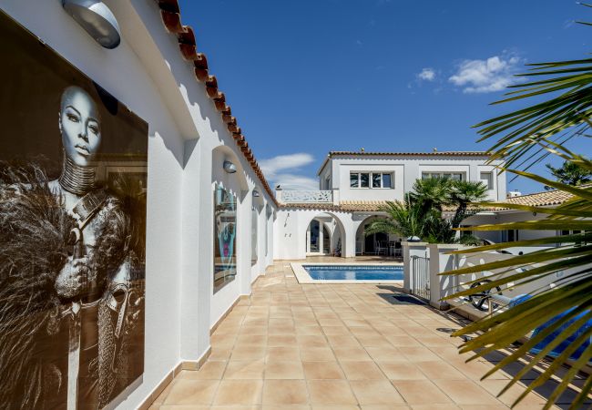 Villa à Empuriabrava - LV34 carmenço