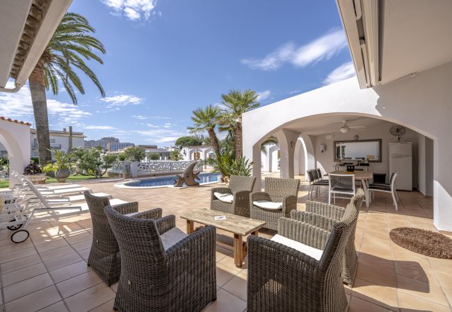 Villa à Empuriabrava - LV34 carmenço