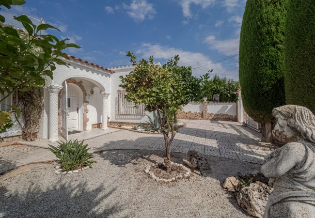 Villa à Empuriabrava - LV33 EMPURIES C