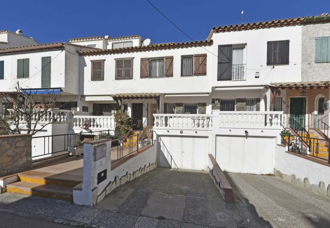 Maison mitoyenne à Empuriabrava - LV36 PORT RHODAS