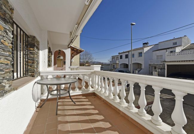 Maison mitoyenne à Empuriabrava - LV36 PORT RHODAS