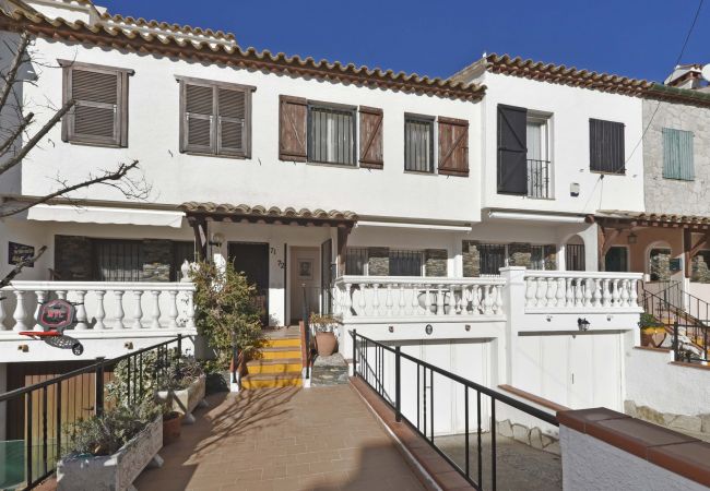 Maison mitoyenne à Empuriabrava - LV36 PORT RHODAS