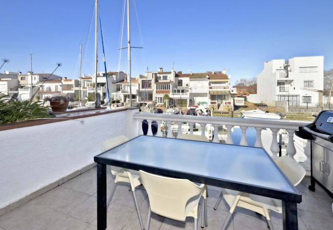 Maison mitoyenne à Empuriabrava - LV36 PORT RHODAS