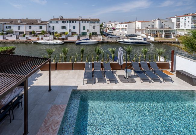 Villa à Empuriabrava - LV37 EBRE 29