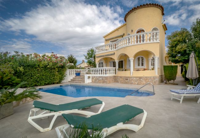 Villa à Empuriabrava - LV10 ALBERES