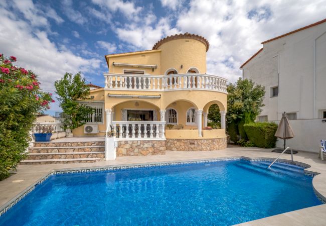 Villa à Empuriabrava - LV10 ALBERES