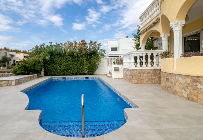 Villa à Empuriabrava - LV10 ALBERES