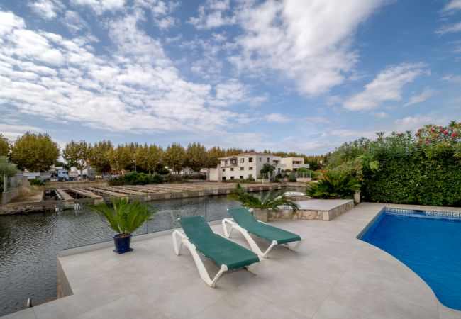Villa à Empuriabrava - LV10 ALBERES