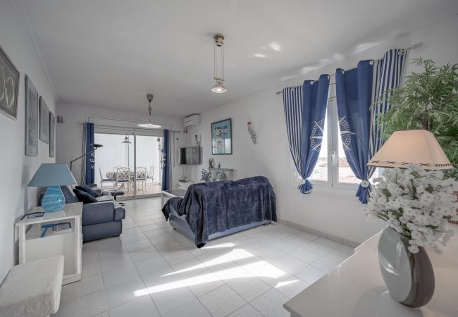 Appartement à Empuriabrava - ILA35