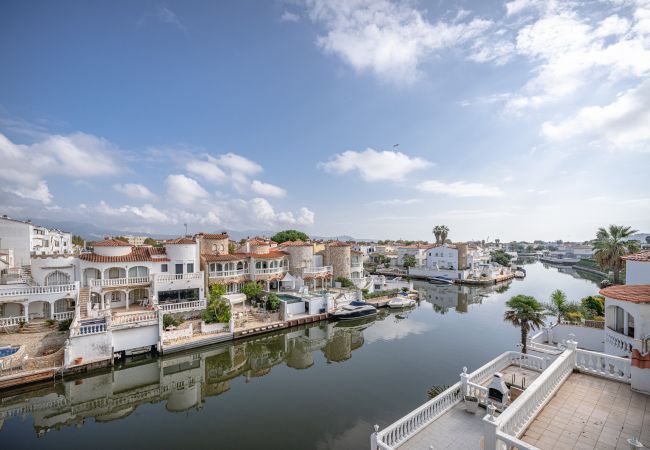 Appartement à Empuriabrava - ILA35