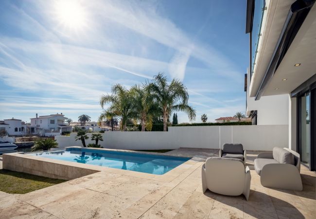 Villa à Empuriabrava - LV14 EBRE 22A