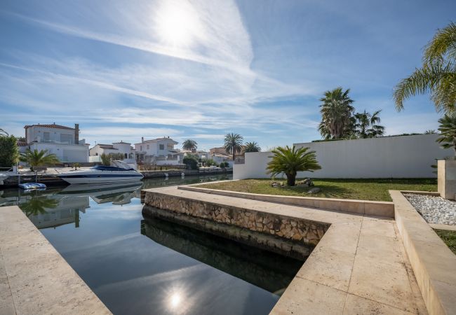 Villa à Empuriabrava - LV14 EBRE 22A