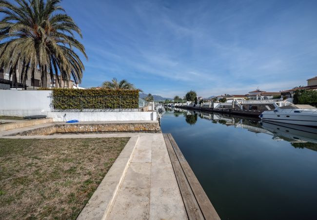 Villa à Empuriabrava - LV14 EBRE 22A