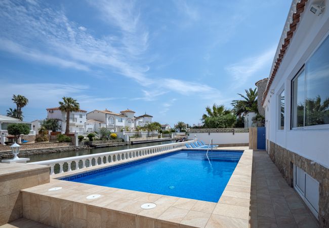 Villa à Empuriabrava - LV35 EMPURIES C