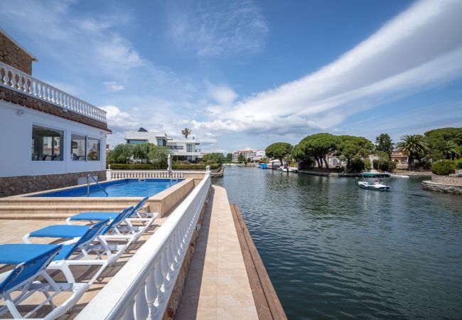 Villa à Empuriabrava - LV35 EMPURIES C