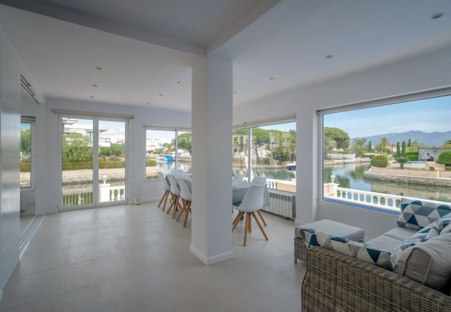 Villa à Empuriabrava - LV35 EMPURIES C