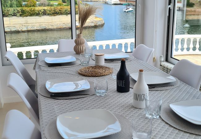 Villa à Empuriabrava - LV35 EMPURIES C