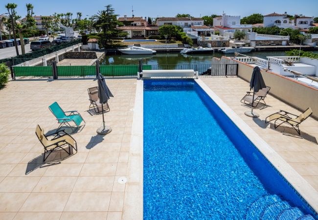 Villa à Empuriabrava - LV38 NOGUERA