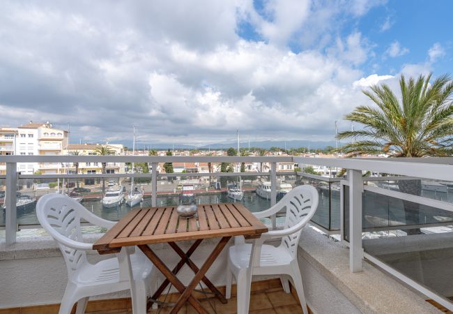 Appartement à Empuriabrava - ILA04