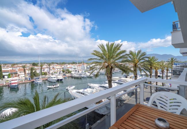 Appartement à Empuriabrava - ILA04