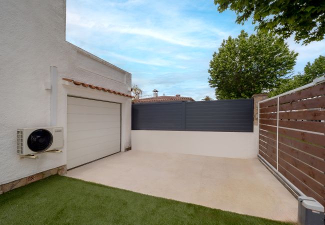 Maison à Empuriabrava - ILV01 MONTGRI