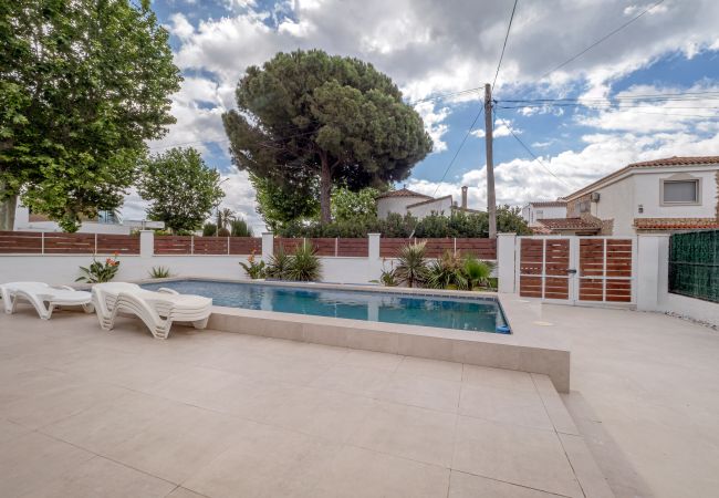 Maison à Empuriabrava - ILV01 MONTGRI