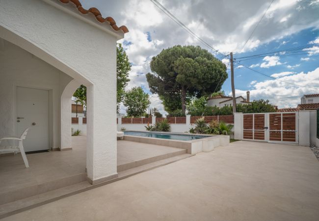 Maison à Empuriabrava - ILV01 MONTGRI