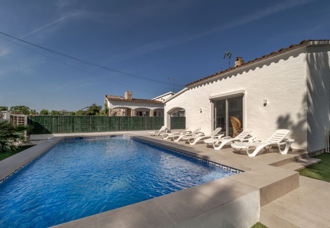 Maison à Empuriabrava - ILV01 MONTGRI