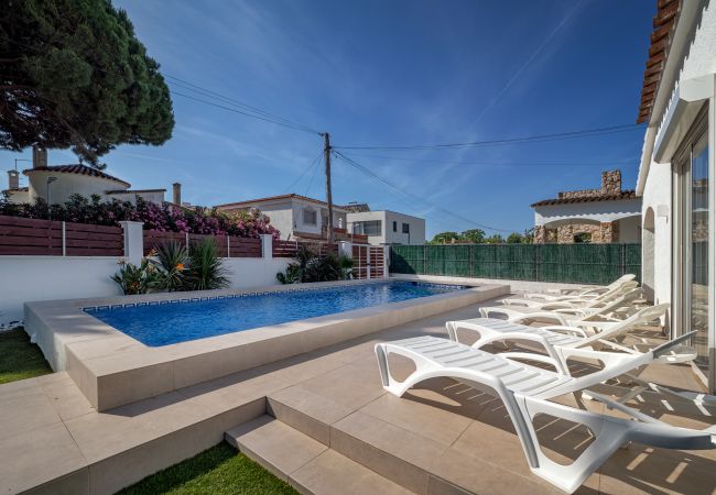 Maison à Empuriabrava - ILV01 MONTGRI