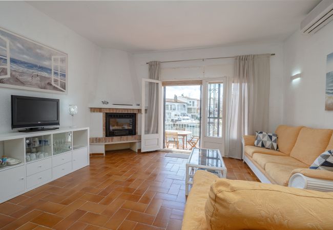Maison mitoyenne à Empuriabrava - LV07 PORT BANYULS