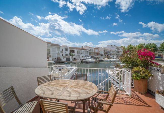 Maison mitoyenne à Empuriabrava - LV07 PORT BANYULS