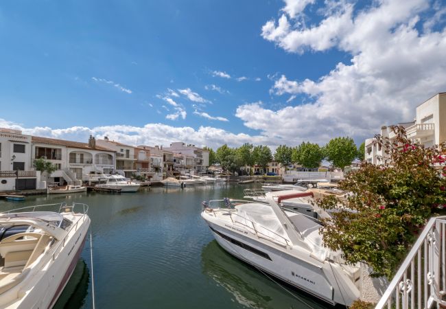 Maison mitoyenne à Empuriabrava - LV07 PORT BANYULS