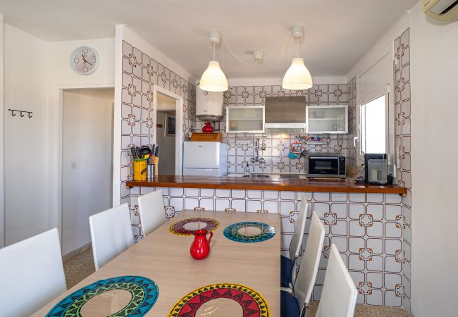Appartement à Empuriabrava - ILA13 POBLAT TIPIC