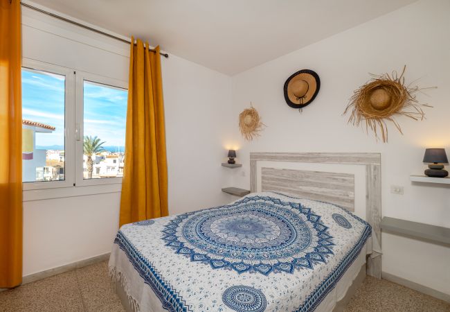 Appartement à Empuriabrava - ILA13 POBLAT TIPIC