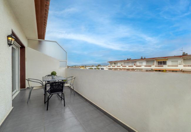 Appartement à Empuriabrava - ILA24