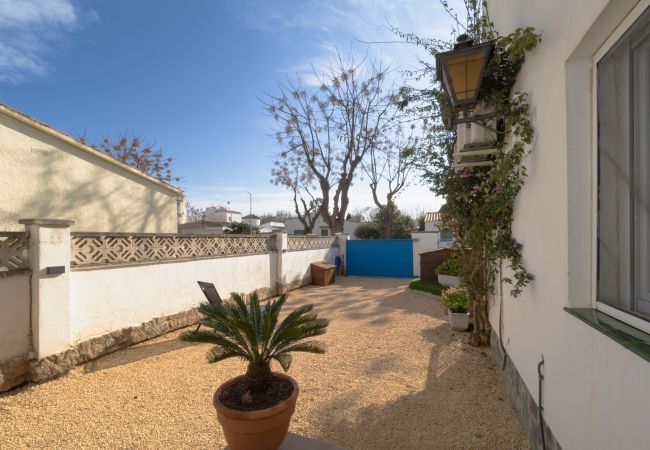 Maison à Empuriabrava - ILV03 MONTSENY