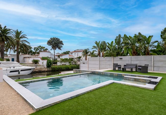 Villa à Empuriabrava - LV21 CAP RAS