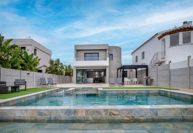 Villa à Empuriabrava - LV21 CAP RAS